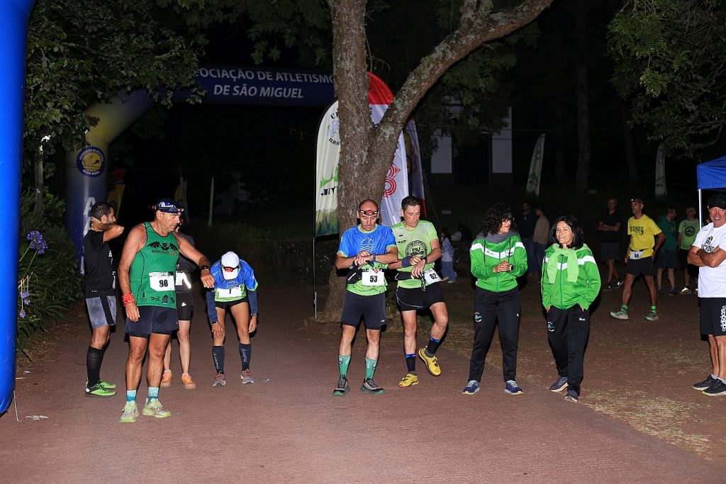Ponta Delgada Backyard - Juventude Ilha Verde