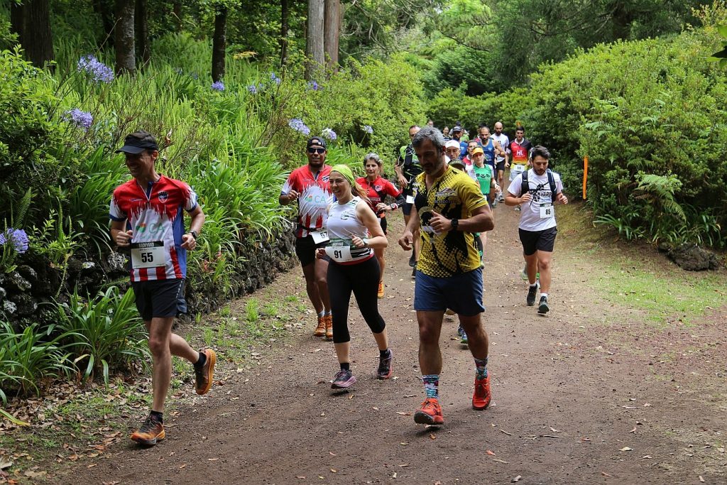 Ponta Delgada Backyard - Juventude Ilha Verde