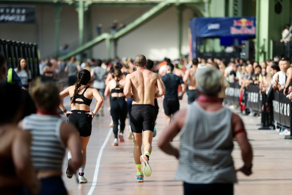 Provas Híbridas: O Novo Desafio Que Está a Juntar Corrida, Força e Fitness em Portugal